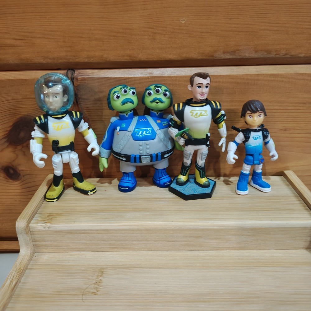 Disney Miles from Tomorrowland Mini Figure Bundle 3" Watson, Dad, Maximum, & Leo